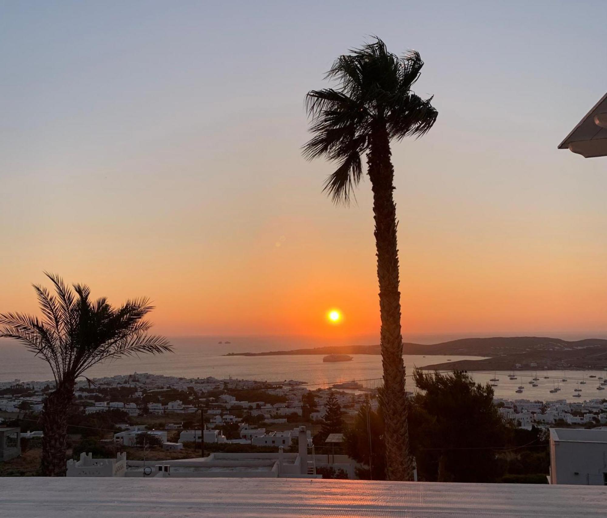 Azula Luxury Apartments パロス島 エクステリア 写真